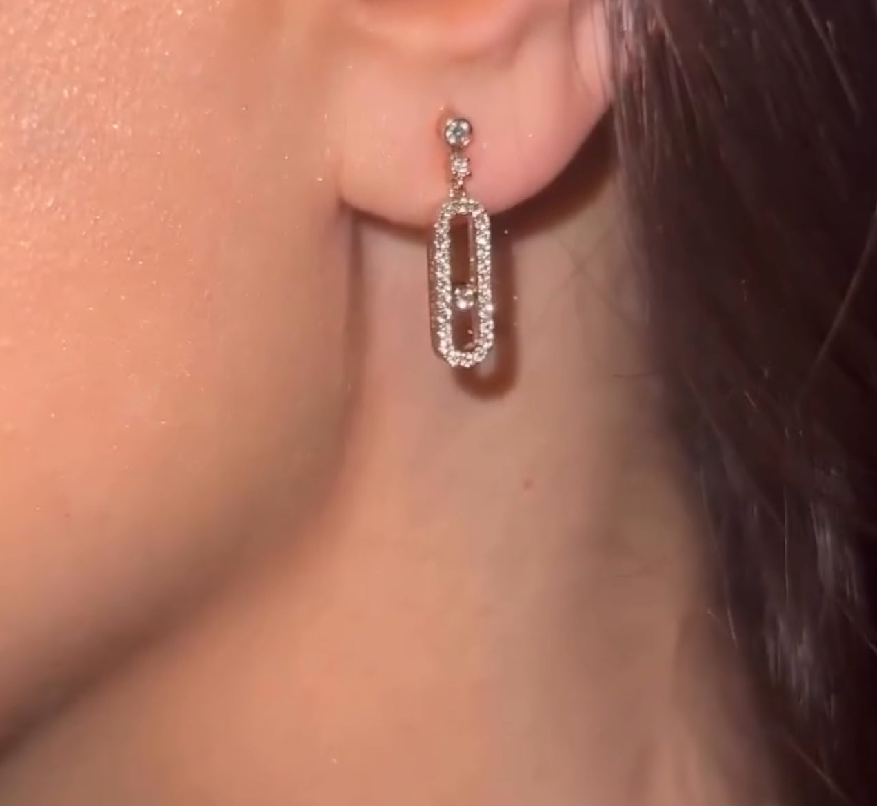 EXCLUSIVOS | Pendientes en forma de aro Myla con diamantes