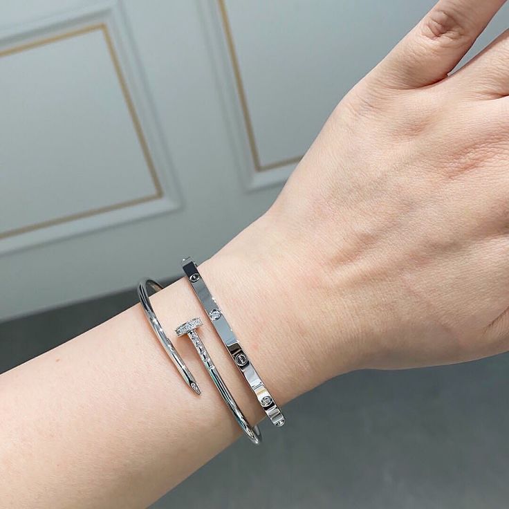 CLAVO | Pulsera Fina de Plata